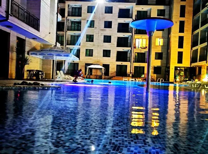 Family Amadeus Lux Apartament *