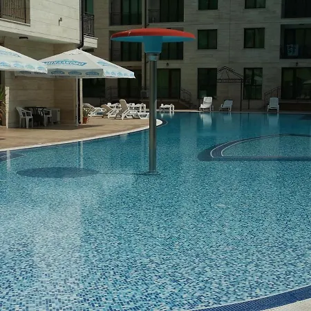 Family Amadeus Lux Napospart